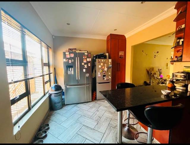 3 BEDROOM HOUSE FOR SALE IN NEW STATE AREA